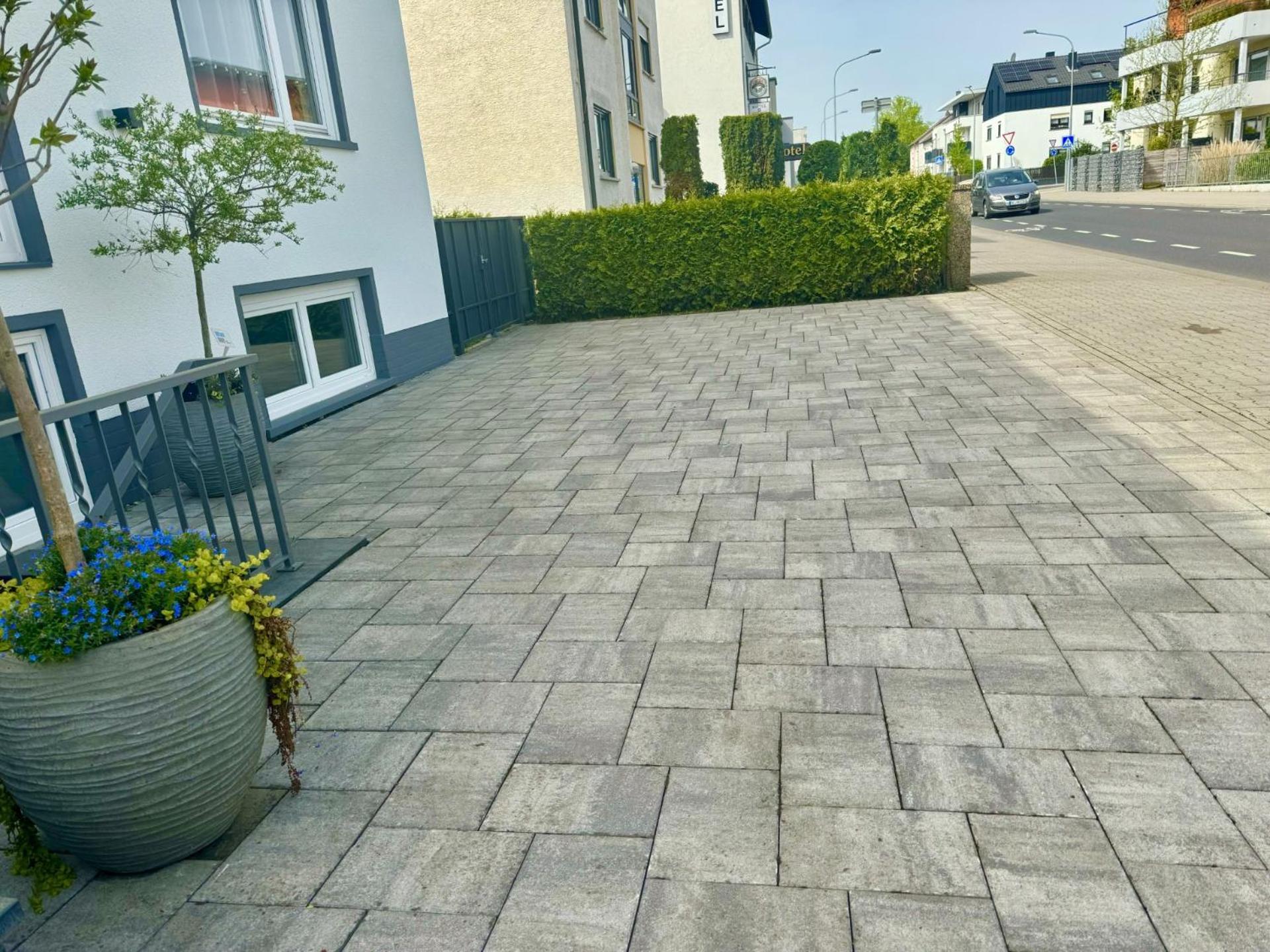 Wolkenzimmer Mit 140 Cm Bett Im Erdgeschoss Seligenstadt Bagian luar foto